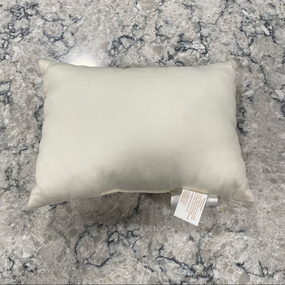 Fall Decorative Pillow 🍂 - Picture 3 of 3